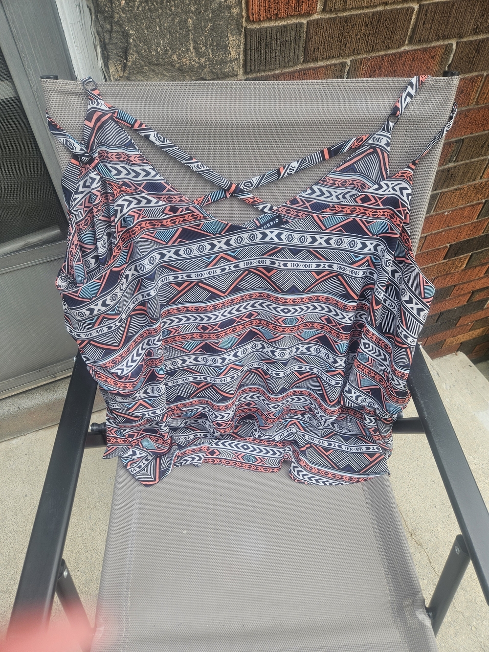 Torrid Strappy Geometric Print Tank Top - Picture 5 of 6